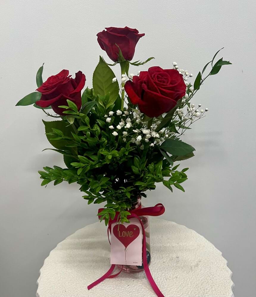 3 Red Roses